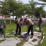 Kapolsek Pangenan Pimpin Kurve Bersih-Bersih di Taman Lalu Lintas Kecamatan Pangenan dalam Rangka Operasi Jabar Bersih