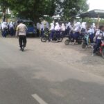 Rutinitas pengaturan siang hari Polsek Panguragan memberikan pelayanan kepada masyarakat