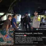 Polsek Gegesik Polresta Cirebon Bersama Rainmas Macan Kumbang Laksanakan Patroli Malam Takbiran Idul Adha