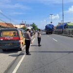 Di Hari Pasaran Tegalgubug, Polsek Arjawinangun Laksanakan Gatur Lalin