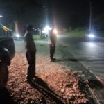 Polsek Ciwaringin laksanakan patroli malam antisipasi Pencurian dan tawuran serta kejahatan lainny di wilayah hukum Polsek Ciwaringin, yang merupakan salah satu tugas Pokok Polri