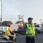 Polsek Gebang Laksanakan Pengaturan Lalu Lintas Pagi di Kawasan Pasar Gebang