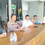 Kapolsek Susukan Lebak Gelar Jumat Curhat Bersama Tokoh Masyarakat Desa Kaligawewetan