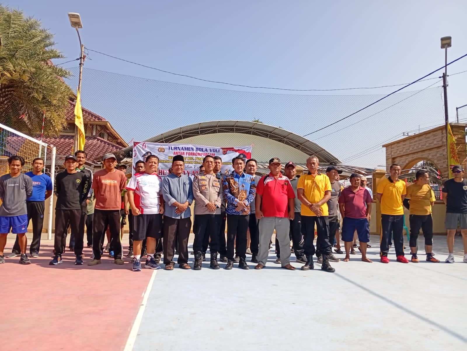 Tim Voli Desa Tonjong Raih Juara I, Final Turnamen HUT Bhayangkara ke-80 Polsek Waled Berlangsung Meriah