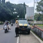 Polsek Beber Gelar Stasioner di Jalur Rawan Perbatasan Cirebon–Kuningan, Tingkatkan Keamanan Pengguna Jalan