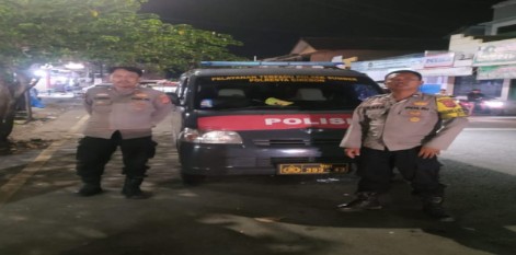 Patroli Malam Polsek Sumber Intensifkan Pengawasan untuk Antisipasi Gangguan Kamtibmas