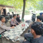 Gelar Jumat Curhat di Bojonggebang, Kapolsek Babakan Ajak Warga Tertib Berkendara dan Jaga Kondusivitas