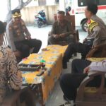 Kapolsek Arjawinangun sambangi Kuwu Desa Tegalgubug Lor Lakukan Pemantauan Langsung Kamtibmas, Perkuat Sinergi Jaga Keamanan Warga