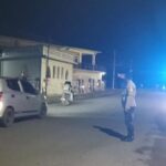 Cegah aksi Kejahatan Jalanan, personil SPKT Polsek Pabuaran Polresta Cirebon tingkatkan Patroli malam.