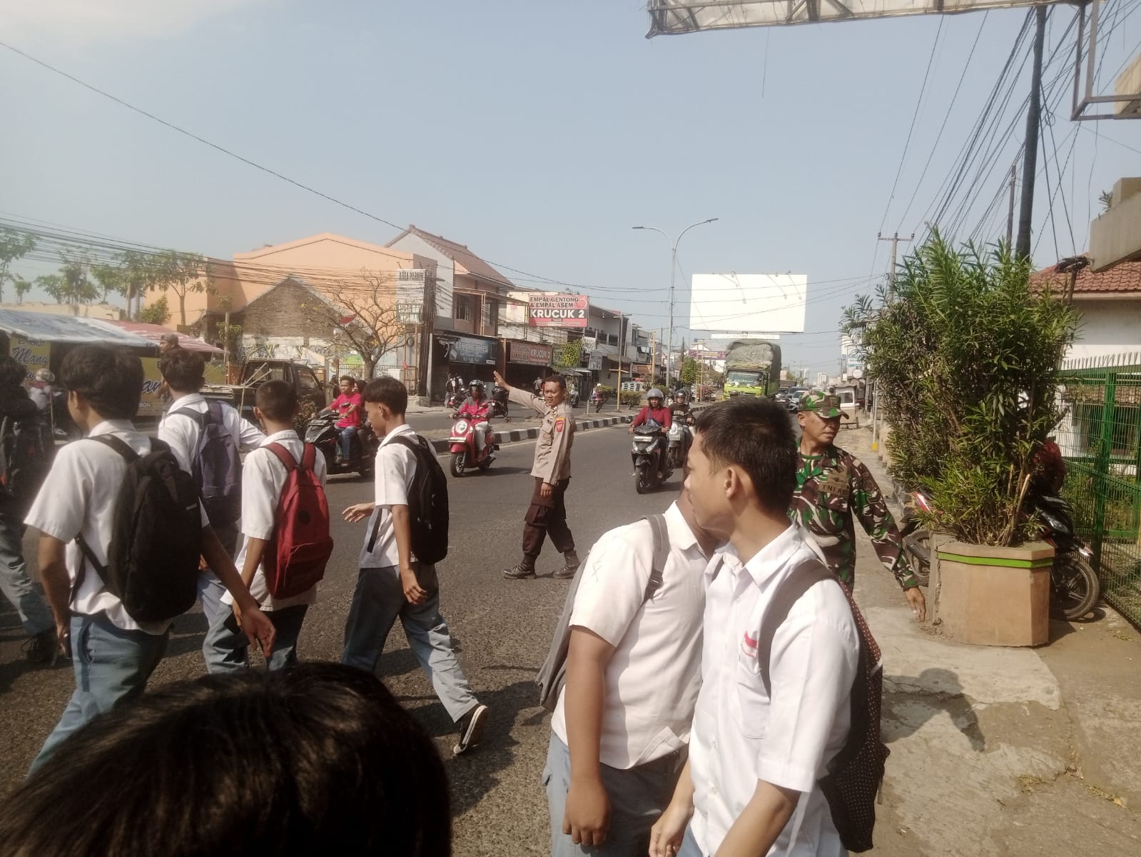 Giat Rutin PH Siang Jalur Pantura Palimanan-Cirebon UTurn Depan SMK Nusantara