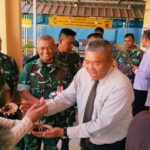 Sinergitas TNI-Polri, Koramil Talun Berikan Kejutan Hari Bhayangkara ke-80 di Polsek Talun