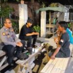 Malam Tak Jadi Penghalang! Kanit Samapta Polsek Pabedilan Perkuat Kamtibmas Lewat Sambang dan Dialog Bersama Warga