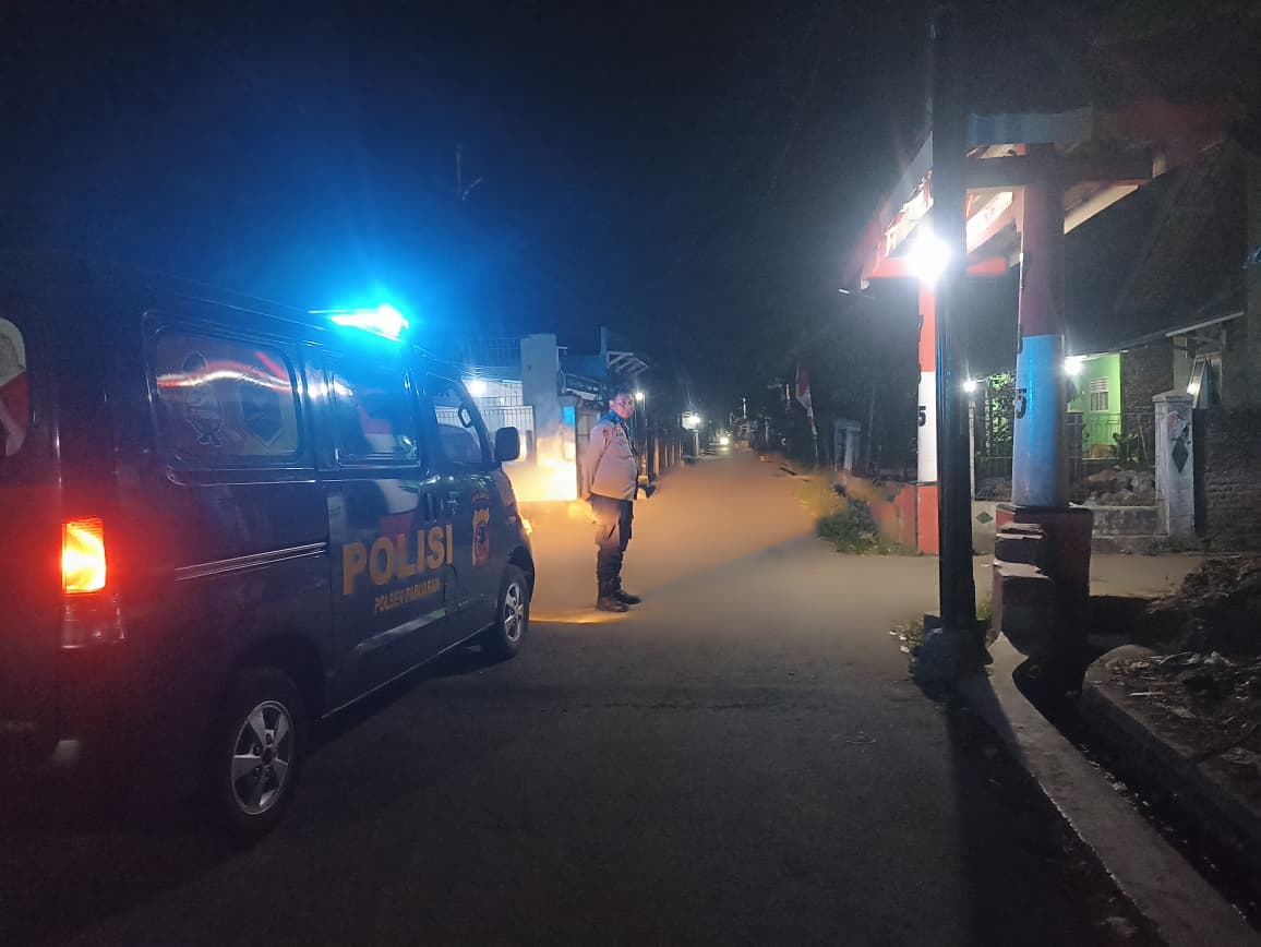 Cegah Tindak Kejahatan Malam Minggu, Plt. Kapolsek Pabuaran Polresta Cirebon Pimpin Ops KRYD