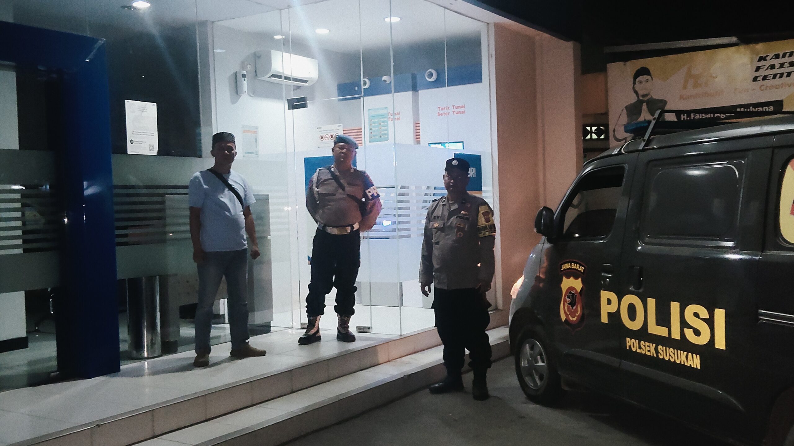Dialogis dengan Security guna Cipkon aman kondusif di ATM BRI