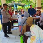 Sambang Kapolsek Talun Sampaikan Pesan-Pesan Kamtibmas