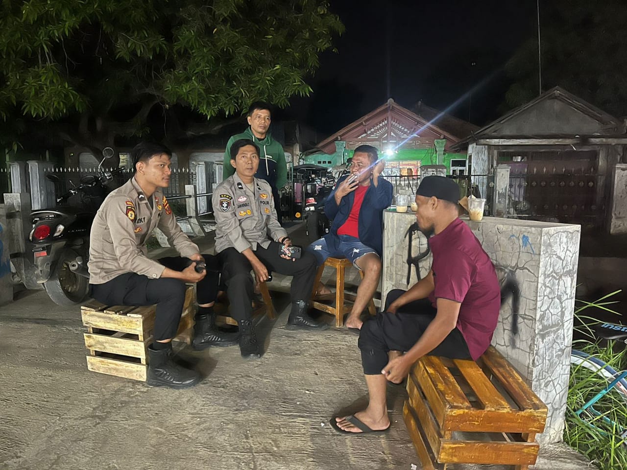 Patroli Polsek Babakan Sambangi Warga Desa Bojong Gebang, Jaga Kamtibmas Tetap Kondusif