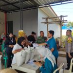 Kawal Penyaluran Bantuan Beras 30 Kg, TNI-Polri di Sedong Pastikan Kegiatan Berjalan Aman dan Lancar